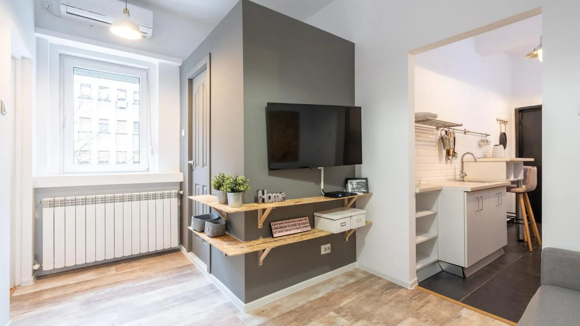 Funky Flat In Calea Victoriei Apartment Bucharest